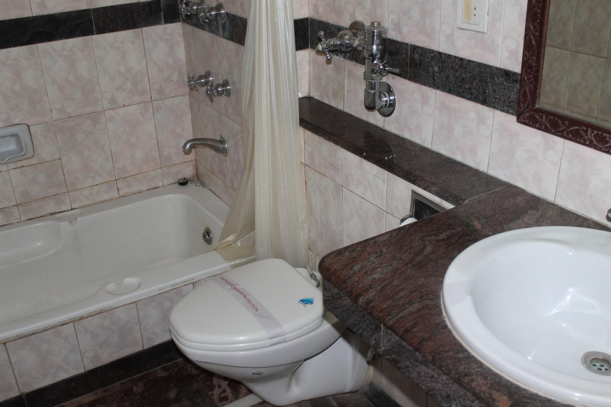 Sunstar Residency Hotel 3*
